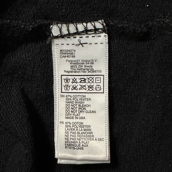 Forever 21 x ASPCA “expert snuggler” dog long sleeve crop top - Picture 4 of 5